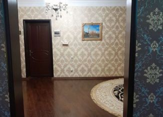 Продается 5-ком. квартира, 165 м2, Махачкала, проспект Насрутдинова, 55
