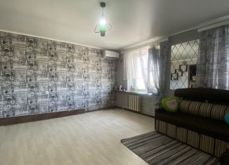 Продажа двухкомнатной квартиры, 50 м2, Армавир, улица Луначарского, 398