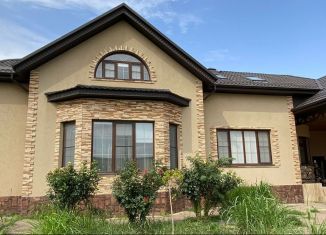 Продаю дом, 250 м2, село Толстой-Юрт, Цветочная улица