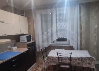 Сдача в аренду двухкомнатной квартиры, 52 м2, Нижнекамск, проспект Мира