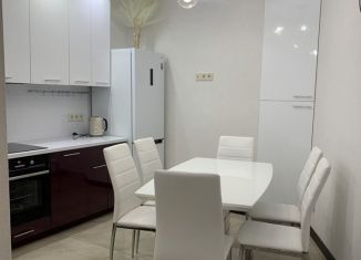 Сдача в аренду 3-ком. квартиры, 89 м2, Сочи, Депутатская улица, 10