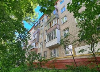 Продается трехкомнатная квартира, 55.9 м2, Москва, улица Ватутина, 5к1, станция Кунцевская