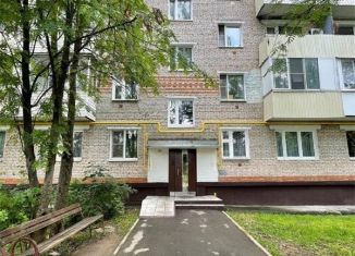 Продается 3-комнатная квартира, 61.8 м2, дачный посёлок Кокошкино, Дачная улица, 5