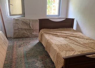 Сдам в аренду комнату, 30 м2, Кизляр, Грозненская улица, 108