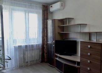 2-комнатная квартира в аренду, 42 м2, Краснодар, улица Орджоникидзе, 1, Карасунский округ