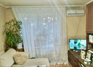 Продается комната, 12 м2, Новочеркасск, улица Каштанова, 49