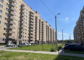 Продается 3-ком. квартира, 75 м2, Смоленск, улица 100-летия Комсомола, 1