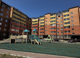 Продажа 2-ком. квартиры, 57 м2, Абакан, улица Кирова, 185к4