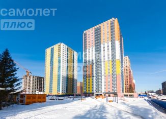 Продается 2-ком. квартира, 61.9 м2, Екатеринбург, Железнодорожный район, проспект Космонавтов, 7А