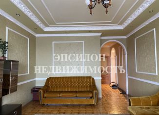 Продажа 3-комнатной квартиры, 100 м2, Курск, улица Радищева, 20
