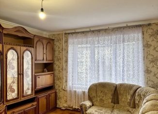 Сдается 2-ком. квартира, 52 м2, Усть-Лабинск, улица Агаркова, 79