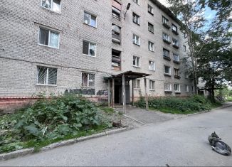 Продажа 1-ком. квартиры, 12.3 м2, Березники, улица Ломоносова, 147