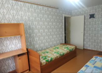 Продам 3-ком. квартиру, 65 м2, Марий Эл, Коммунистическая улица, 20