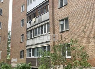 Продаю 3-ком. квартиру, 54 м2, Клин, улица 50 лет Октября, 21