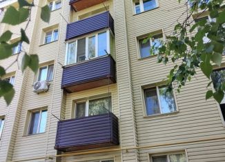 Продажа 2-комнатной квартиры, 45.2 м2, Омск, Молодогвардейская улица, 10