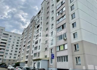 Продажа 1-ком. квартиры, 42 м2, Омск, улица Орджоникидзе, 274, Центральный округ