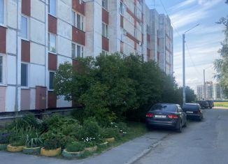 Продаю 2-комнатную квартиру, 57.5 м2, Ленинградская область, село Русско-Высоцкое, 23