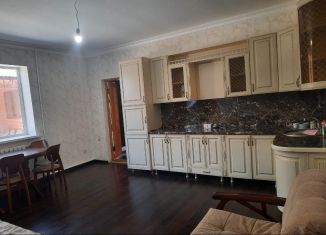 Сдаю в аренду дом, 100 м2, Аргун, улица Шайхиева