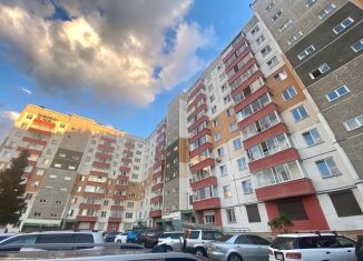 Сдача в аренду 2-ком. квартиры, 52.9 м2, Красноярск, улица Молокова, 64