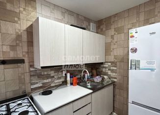 Продается двухкомнатная квартира, 41 м2, Коряжма, улица Лермонтова, 10