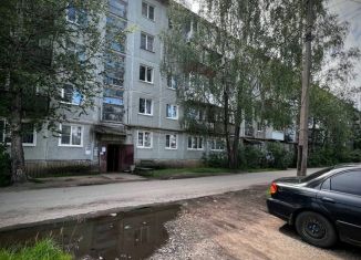 Продажа четырехкомнатной квартиры, 59.5 м2, Малая Вишера, Лесная улица, 15А