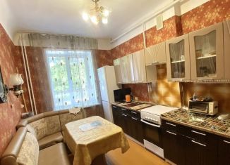 Сдаю 2-комнатную квартиру, 60 м2, Кемерово, Арочная улица, 4