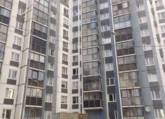 Продается квартира студия, 38 м2, Карелия, улица Братьев Озеровых, 12