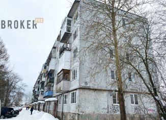 Продаю 2-ком. квартиру, 48.3 м2, городской посёлок Назия, Вокзальная улица, 15