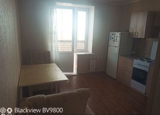 Сдаю в аренду 1-ком. квартиру, 47 м2, Орёл, улица Максима Горького, 172