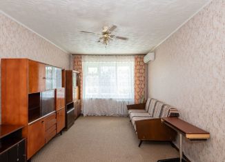 Трехкомнатная квартира в аренду, 63 м2, Новосибирск, Красный проспект, 81