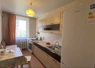 Сдается 2-ком. квартира, 60 м2, Бахчисарай, Советская улица, 12