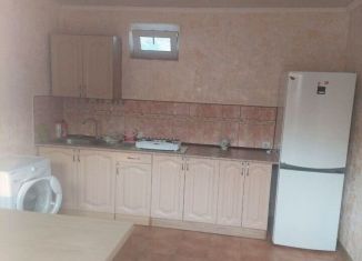 Сдаю комнату, 40 м2, поселок городского типа Заозерное, Зелёная улица, 13А