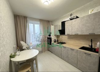 Продается 1-ком. квартира, 35 м2, деревня Куюки, ЖК Микрорайон Яшьлек, Азовская улица, 2