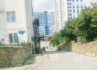 Сдам в аренду гараж, 18 м2, Новороссийск, улица Куникова, 47Бк2