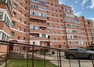 Продается 1-ком. квартира, 40 м2, Кировская область, улица Архитектора Валерия Зянкина, 7к2