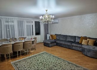 Продажа 4-комнатной квартиры, 120 м2, Махачкала, улица Ахмедхана Абу-Бакара, 60, Кировский район