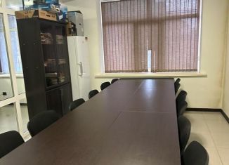 Продам офис, 110 м2, Махачкала, Каратинская улица, 8