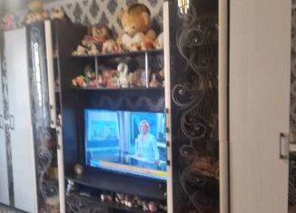 Трехкомнатная квартира на продажу, 64.5 м2, Курчатов, Садовая улица, 4