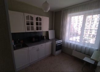 Сдаю 1-ком. квартиру, 38 м2, Кингисепп, Крикковское шоссе, 18