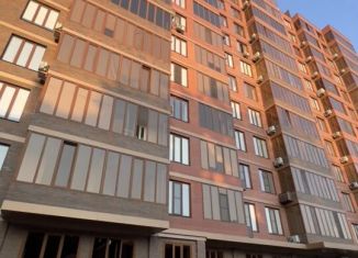 Продается трехкомнатная квартира, 105 м2, Грозный, улица Сайханова, 105Б