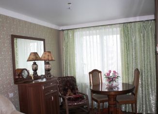 Продаю комнату, 47 м2, Алатырь, улица Комарова, 19