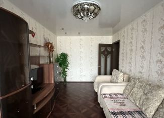 Продажа двухкомнатной квартиры, 45 м2, Сатка, Солнечная улица, 18