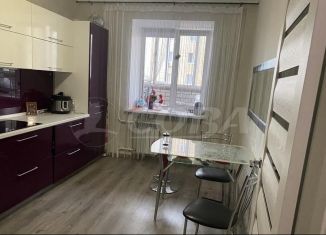 Продам 1-комнатную квартиру, 38 м2, Тюмень, Суходольская улица, 12