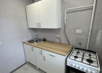 Сдам 1-ком. квартиру, 34 м2, Арзамас, улица Пландина, 23