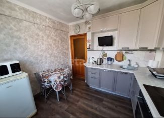 Продается трехкомнатная квартира, 70.2 м2, Чита, Июньская улица, 24