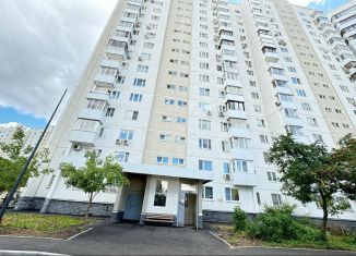 Сдача в аренду трехкомнатной квартиры, 75.2 м2, Москва, Краснобогатырская улица, 79, район Богородское