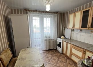 Продам 2-комнатную квартиру, 52.6 м2, Кировская область, Садовая улица, 18