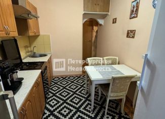 Продается 2-ком. квартира, 47 м2, Санкт-Петербург, проспект Славы, 16, метро Проспект Славы