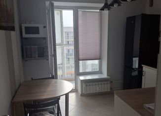 Однокомнатная квартира в аренду, 36 м2, поселок городского типа Стройкерамика, улица Нестора Постникова