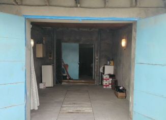 Продаю гараж, 30 м2, Крым